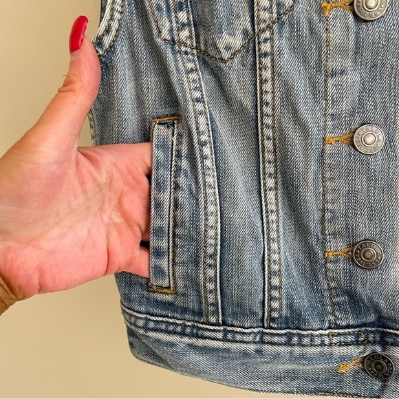 Aritzia Talula Denim Vest Size XS - Picture 6 of 8